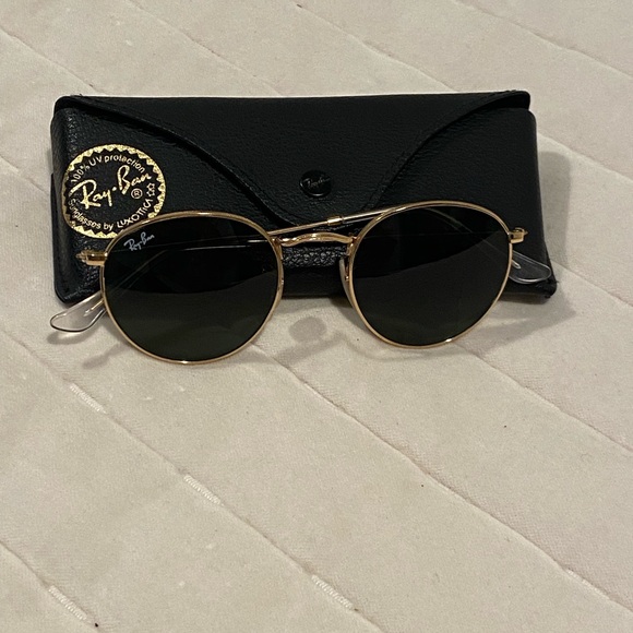 Ray-Ban Gold Frame Sunglasses with Green Lenses main image 8